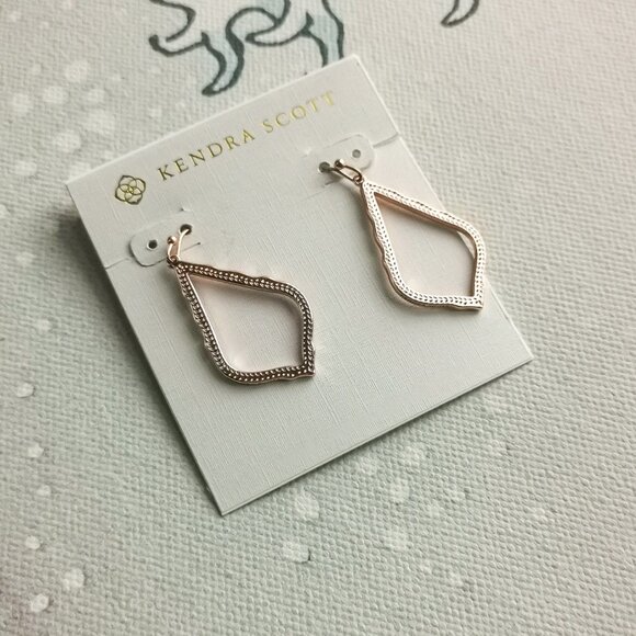 Kendra Scott Sophia Drop Earrings | Rose Gold - Picture 1 of 3